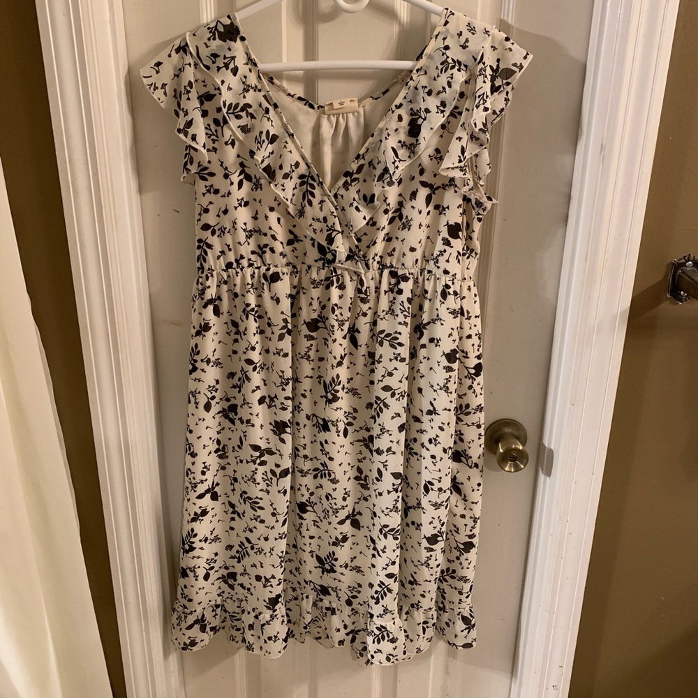 Converse dress size L